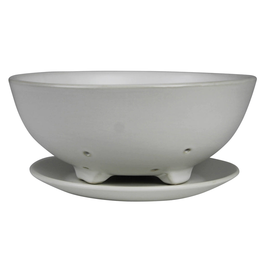 Drift Berry Bowl with Saucer, Ceramic.  saucer: 5.5x0.75