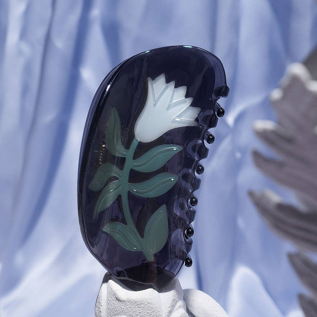 Belladonna Claw - Acetate White Flower Hair Clip