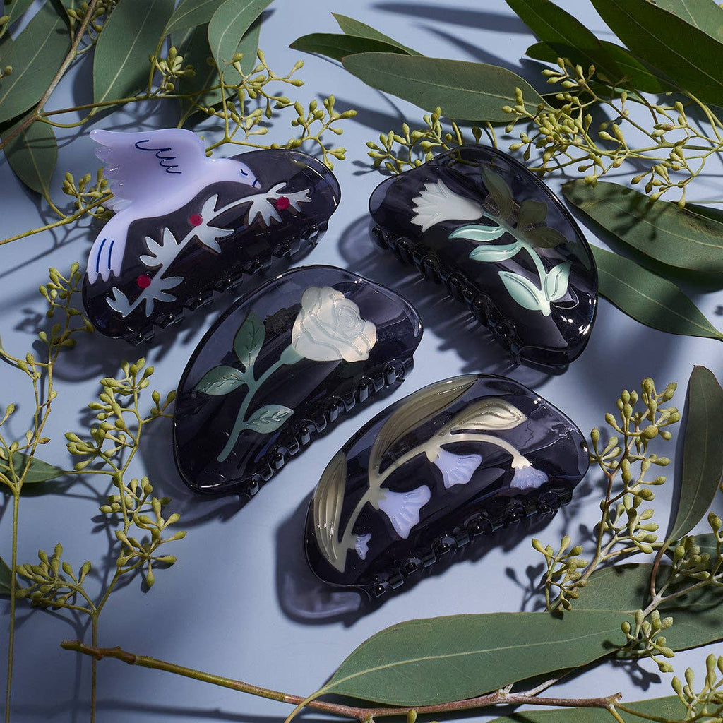 Belladonna Claw - Acetate White Flower Hair Clip