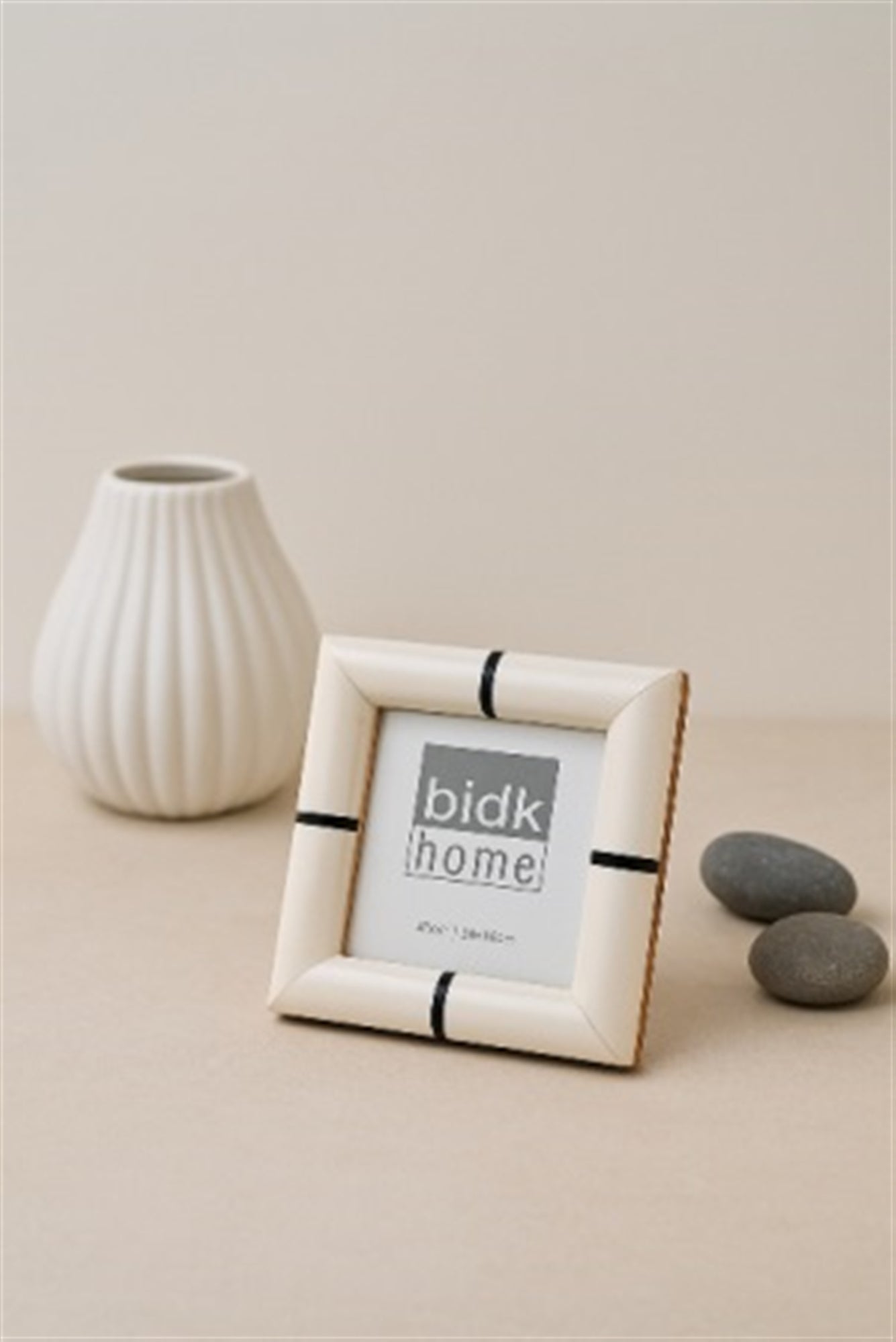 4X4” Bone Frame White & Black Stripe