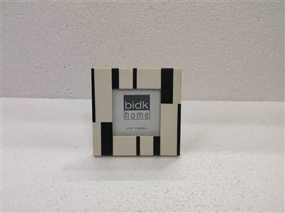 4x4” Resin Frame Black White Black