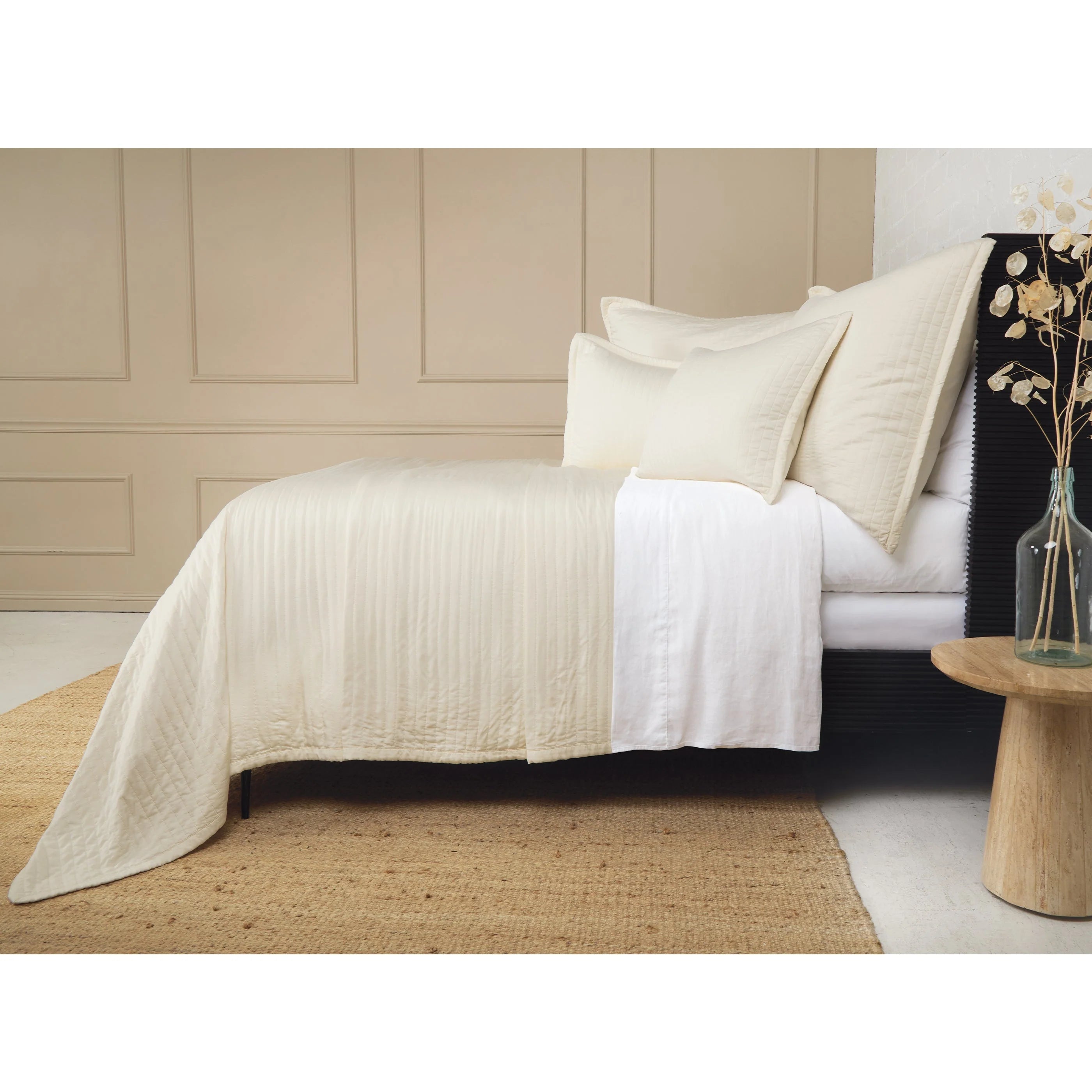 Carlyle Coverlet- Ivory