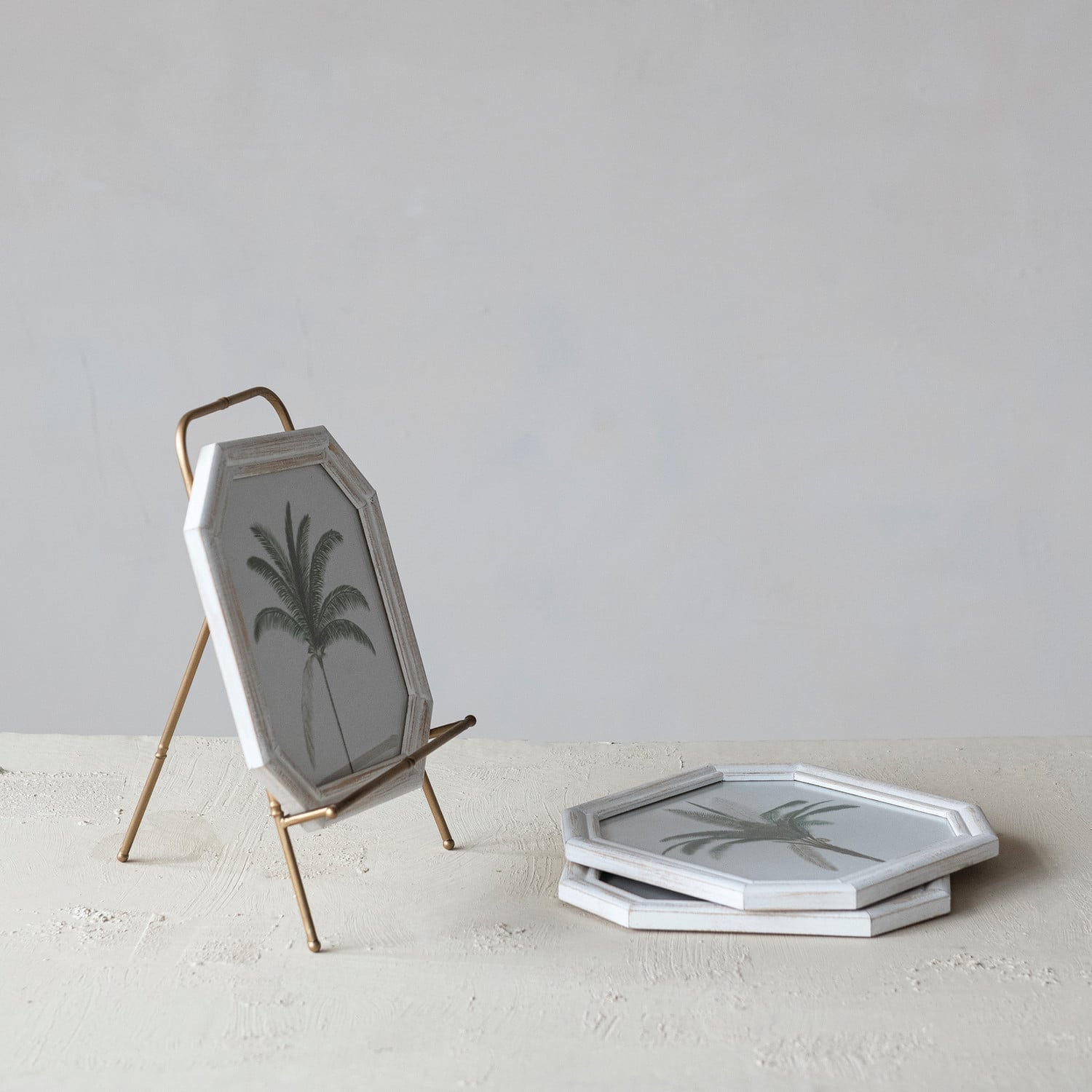 Metal Easel, Gold Finish