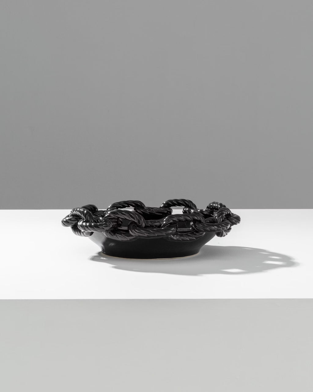 Link Round Plate -  Black