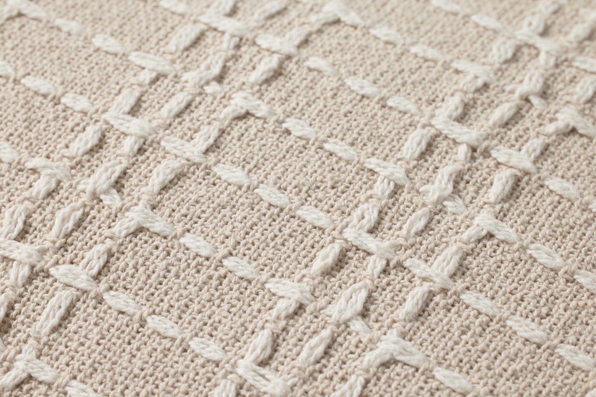 Hand Woven Beige/Ivory Pillow 20"x26"