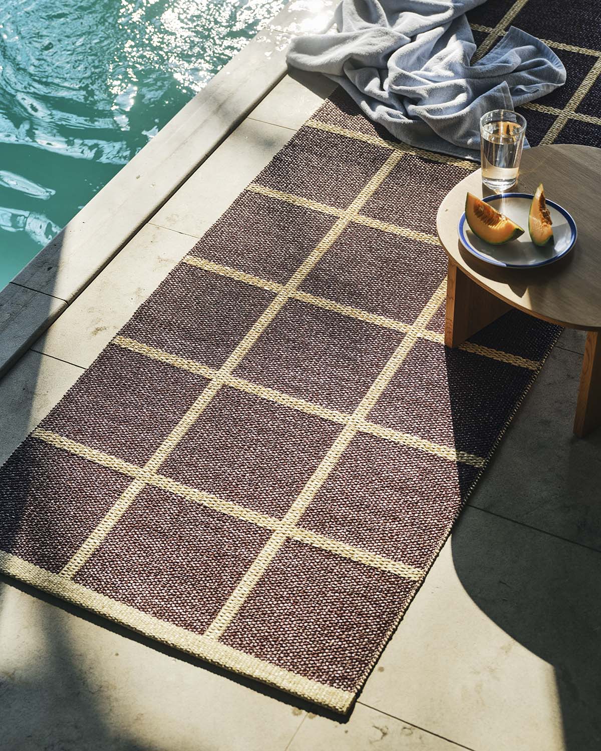 Pappelina Criss Rug in Burgundy, 2'4" x 4'11" — Pappelina