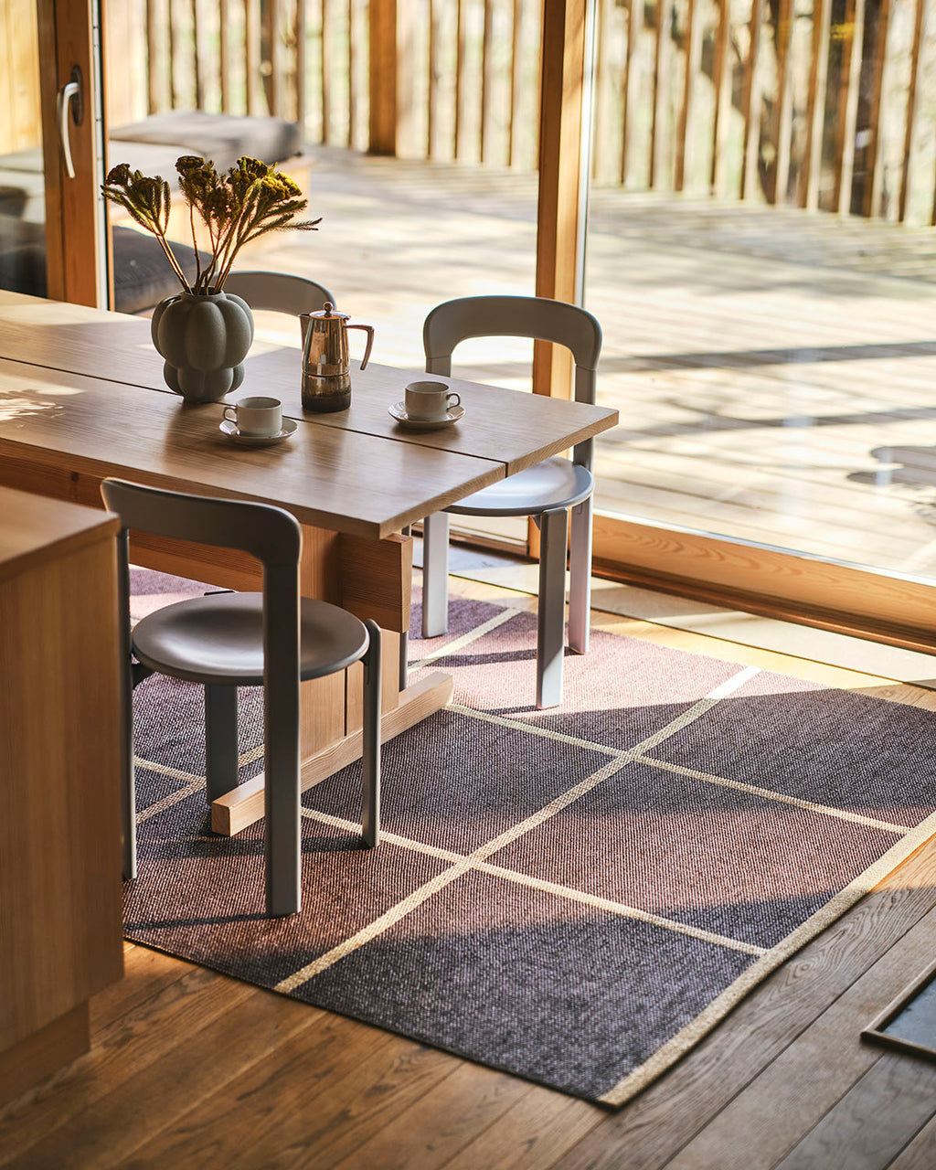 Pappelina Criss Rug in Burgundy, 2'4" x 4'11" — Pappelina