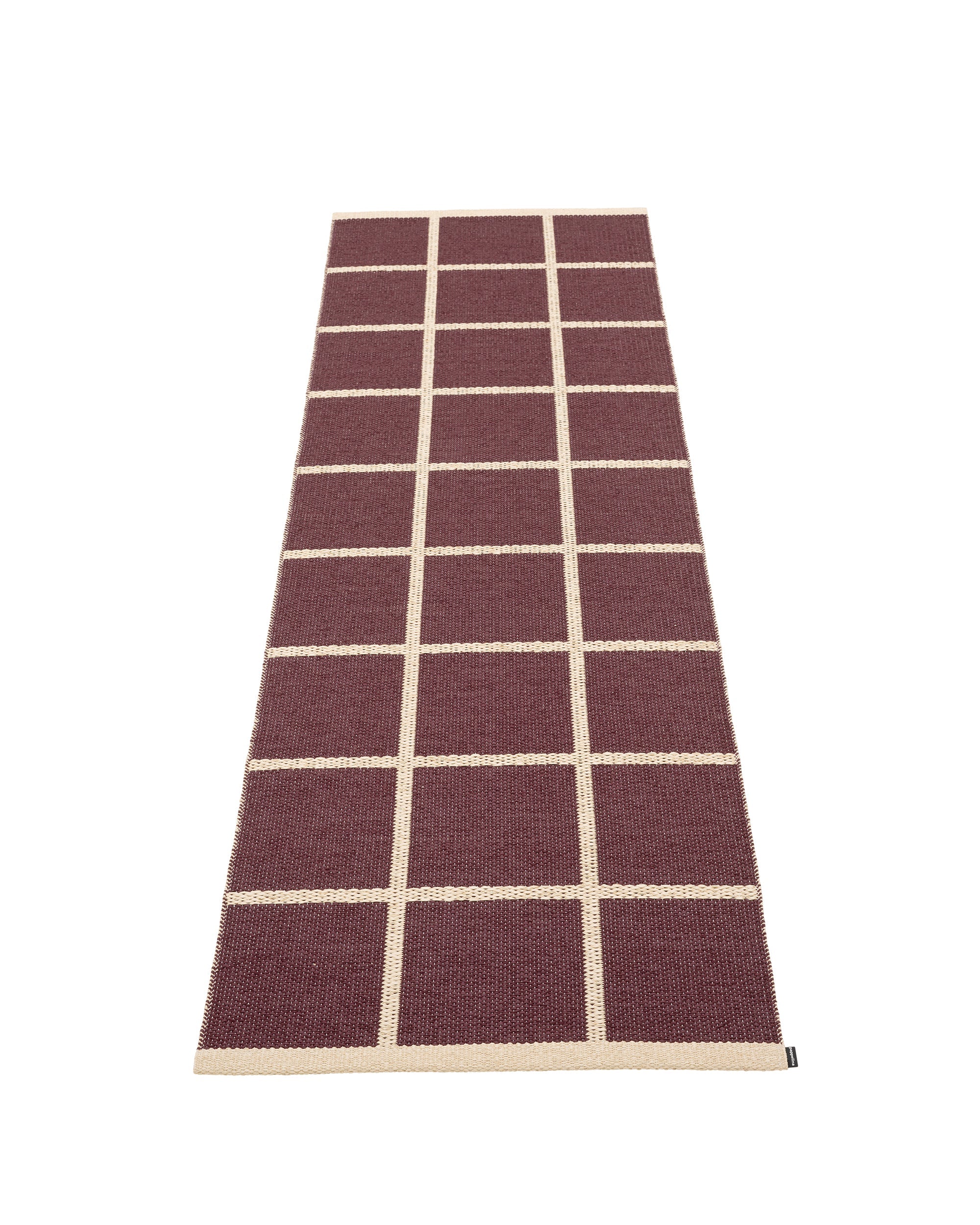 Pappelina Criss Rug in Burgundy, 2'4" x 4'11" — Pappelina