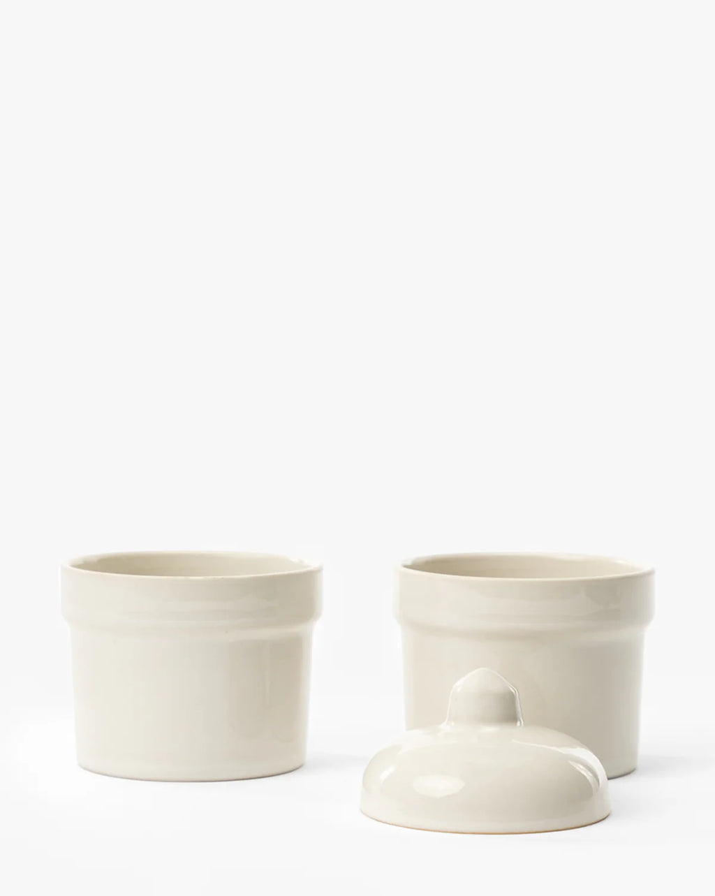 Round Stoneware Stackable Pinch Pots with Lid (set of 2)