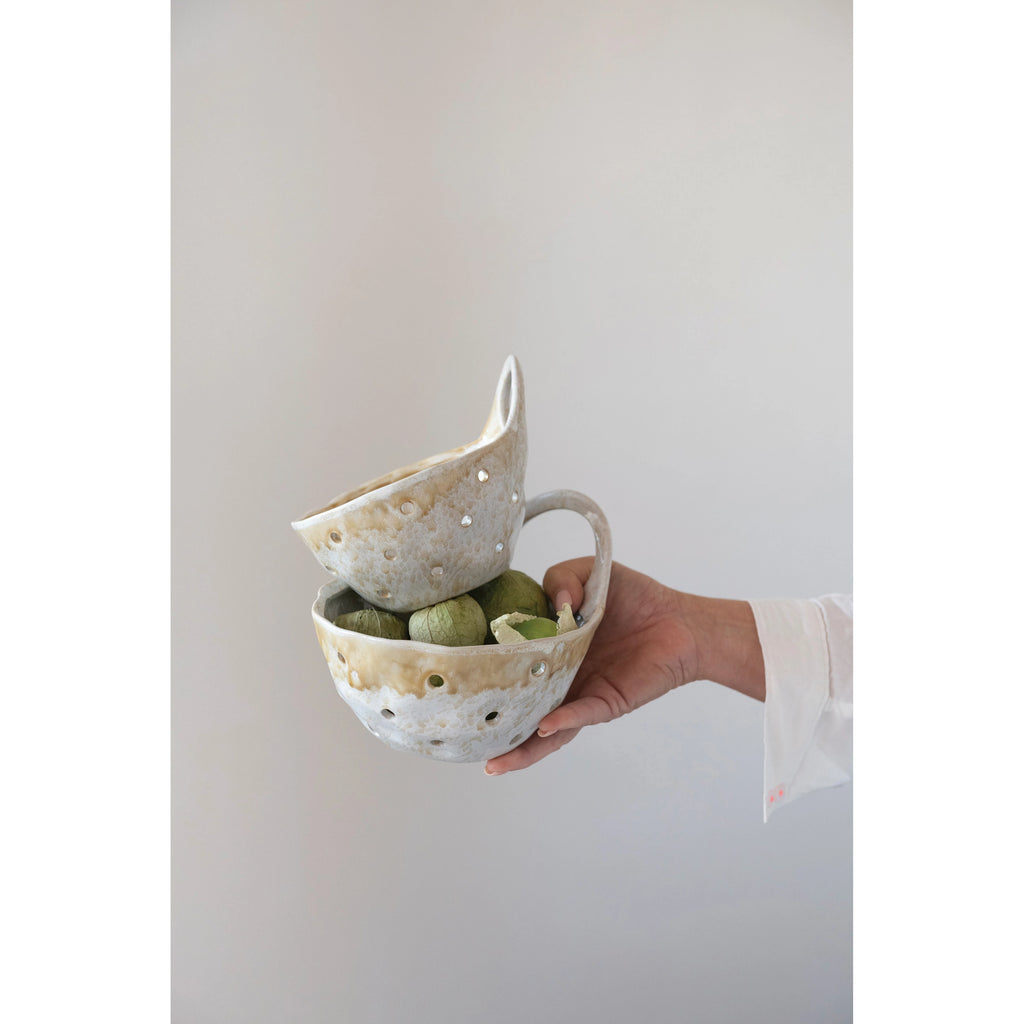 Stoneware Colanders with Handles - Set of 2 — detail view
