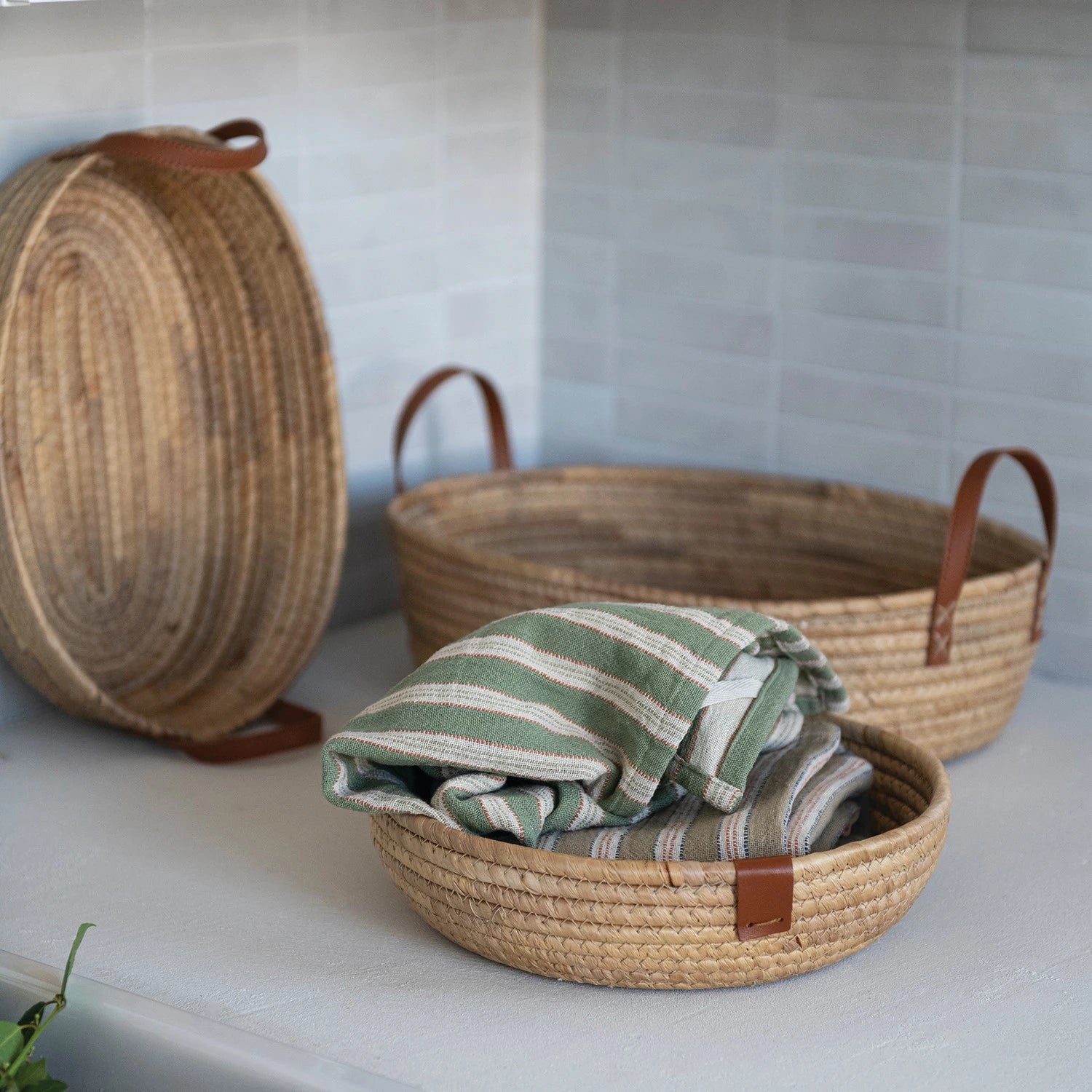 Hand-Woven Seagrass & Water Hyacinth Baskets with Faux Leather Handles, Set of 2 — view 4