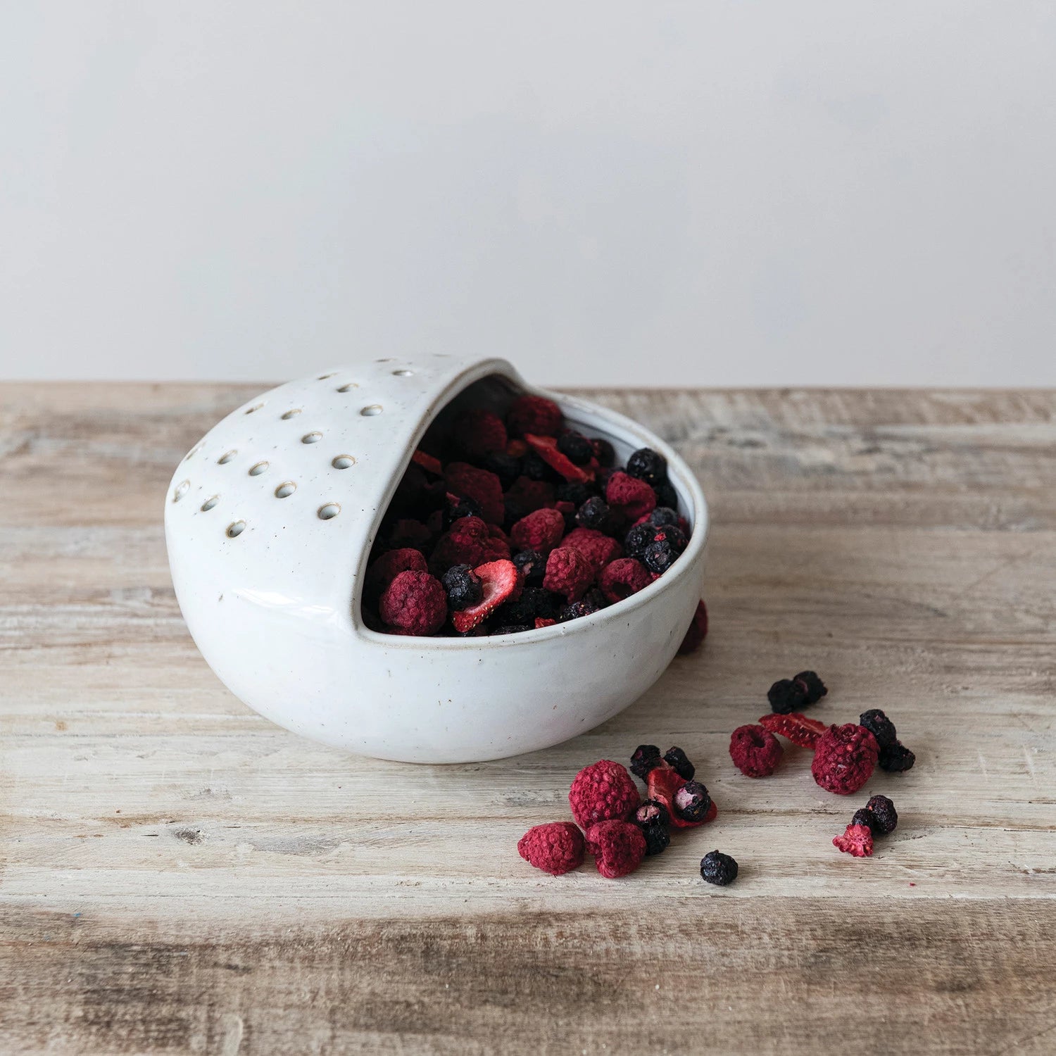 Stoneware Strainer Bowl, White — view 4