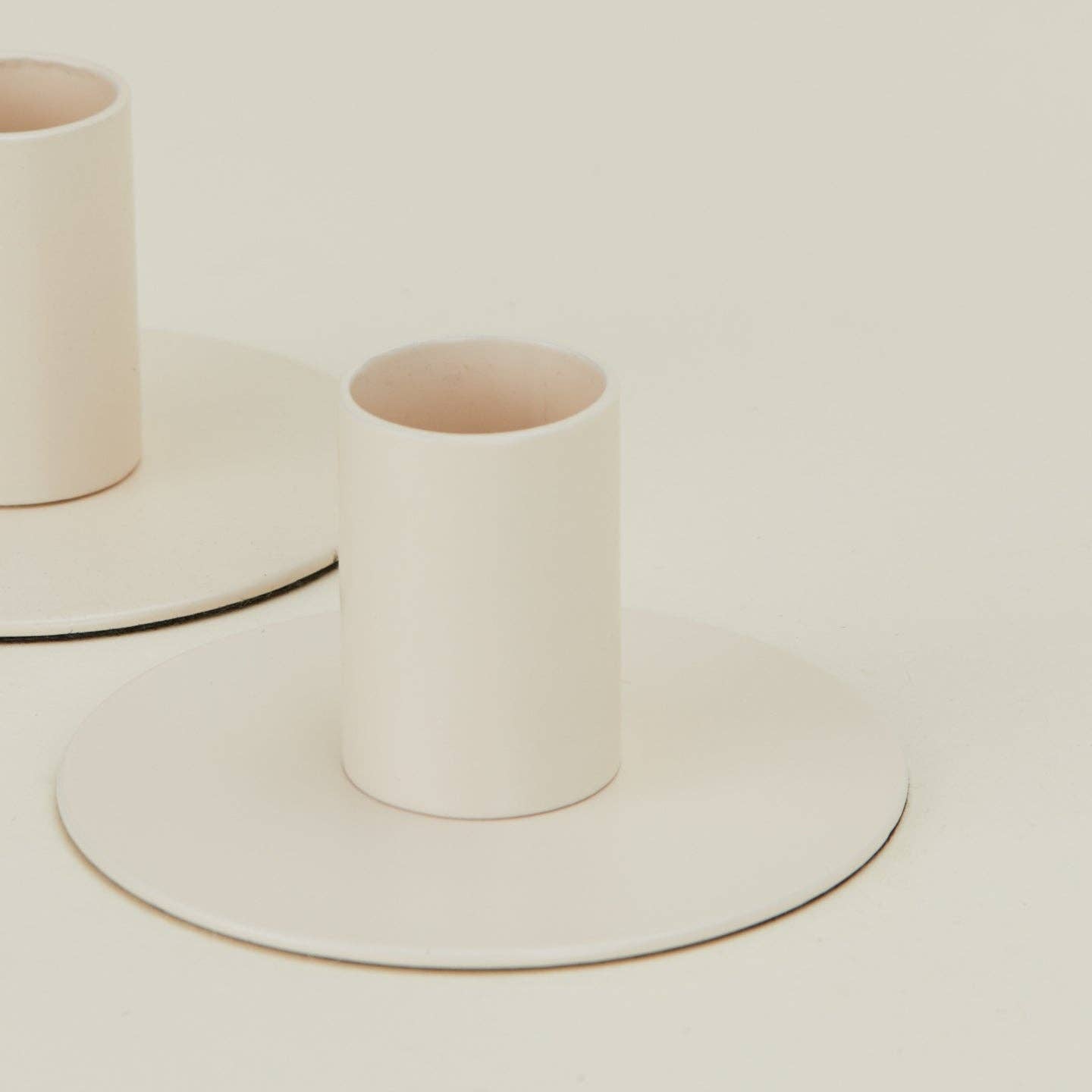 ESSENTIAL METAL CANDLE HOLDERS, SET OF 2 - IVORY