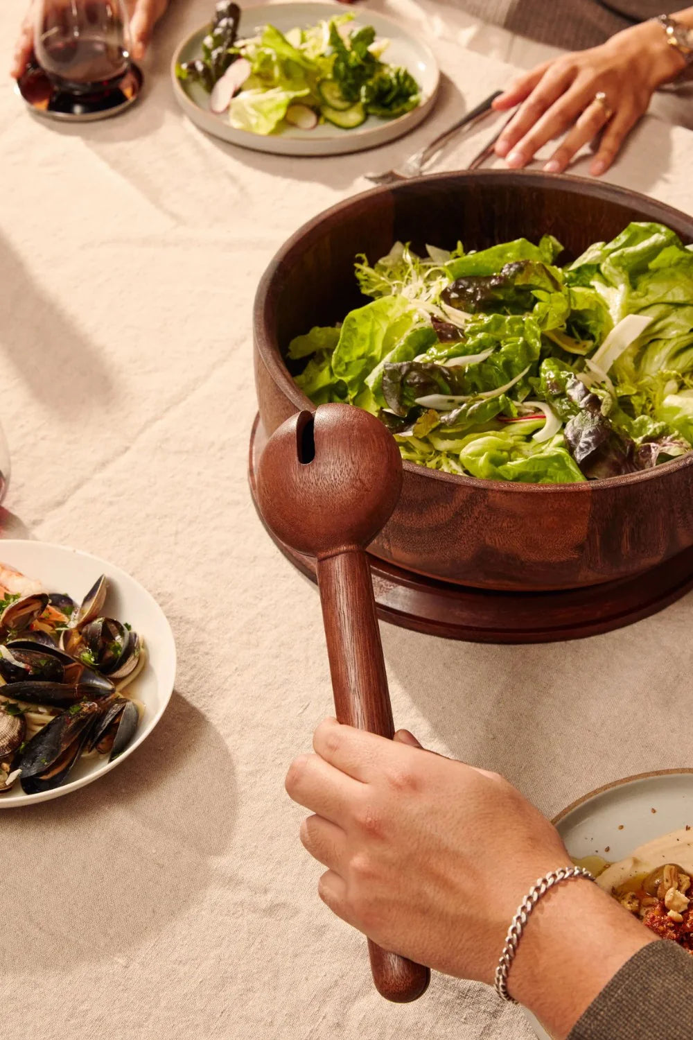 Dottie Salad Servers